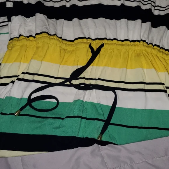 Striped, short sleeved maxi dress - Picture 4 of 9